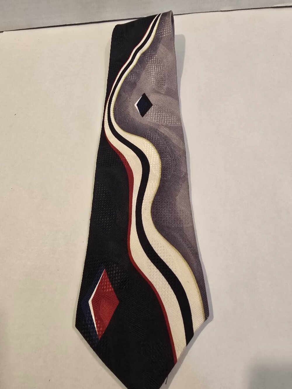 Vintage Tie Abstract Geometric Black Gray Red Je Suis 100% Silk 4" wide 90s